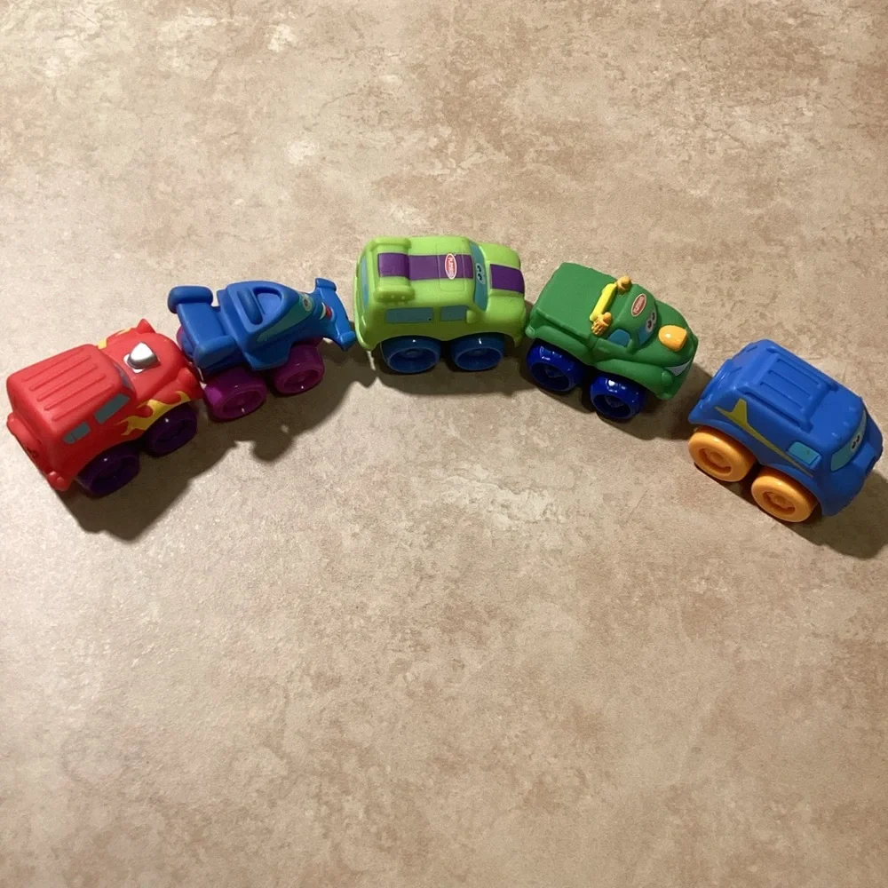 Hasbro Playskool 2005 2006 Set of Five Soft Cars